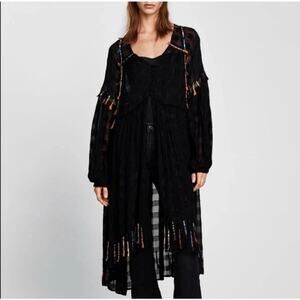 ZARA WOMAN Artsy Black Embroidered Button Front Duster Kimono Size Medium